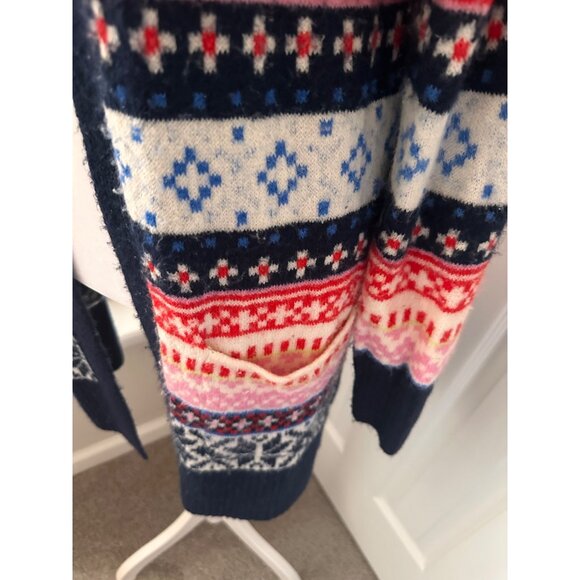Old Navy Winter Colorful Pattern Tunic Cardigan Sweater Size Small - Picture 2 of 6